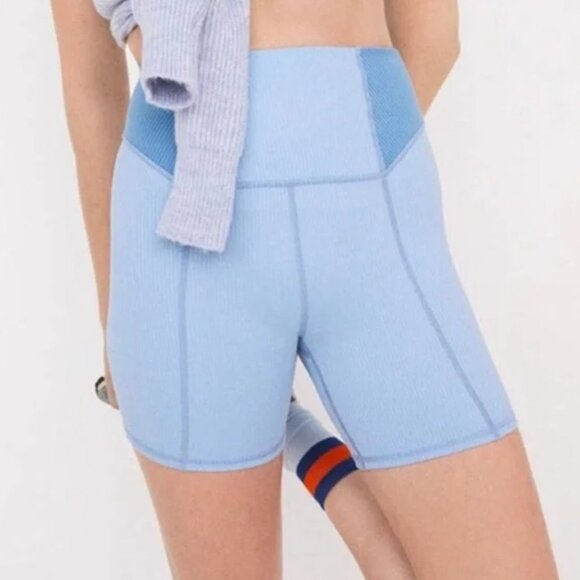 ✨NWT For Love & Lemons Ribbed Dani Biker Short Cornflower Blue Size X Small - Picture 1 of 8